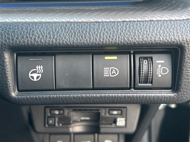 Toyota PRIUS 2025 8236869-5