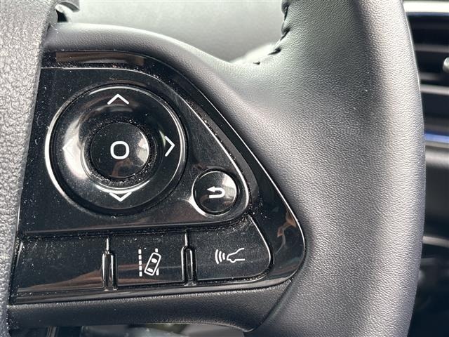 Toyota PRIUS 2019 8236872-12