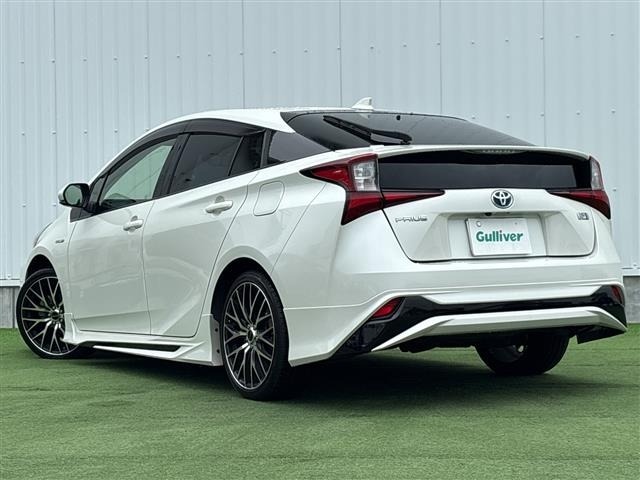 Toyota PRIUS 2019 8236872-13