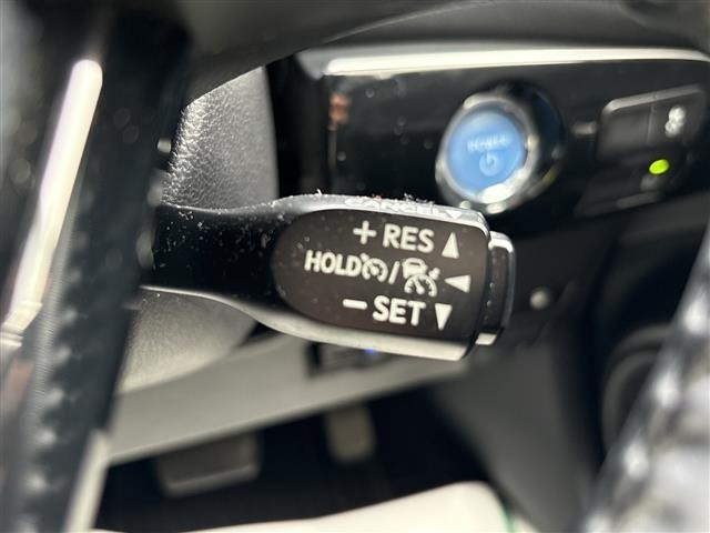 Toyota PRIUS 2019 8236872-17