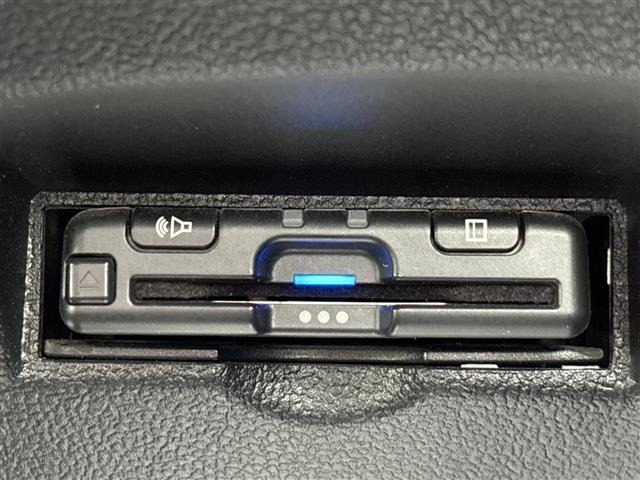 Toyota PRIUS 2019 8236872-18