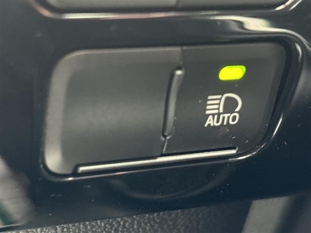 Toyota PRIUS 2019 8236872-19