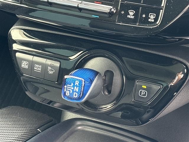 Toyota PRIUS 2019 8236872-2
