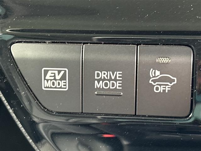 Toyota PRIUS 2019 8236872-3