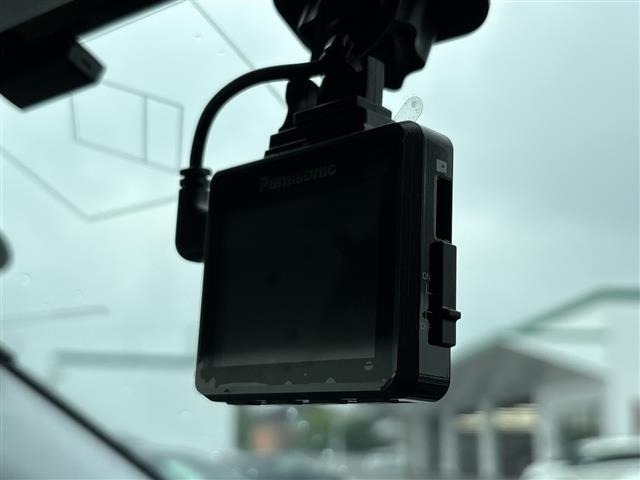 Toyota PRIUS 2019 8236872-7