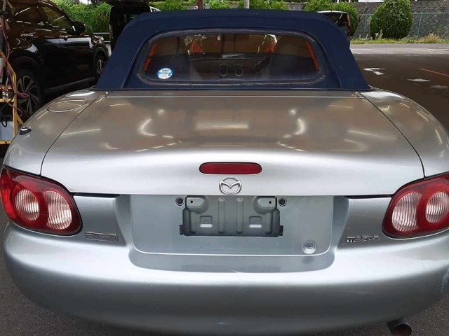 Mazda ROADSTER 2003 8227042-10