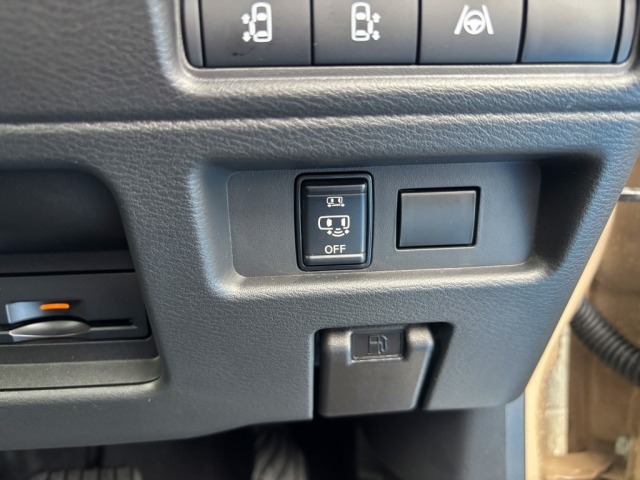 Nissan ROOX 2025 8235090-14