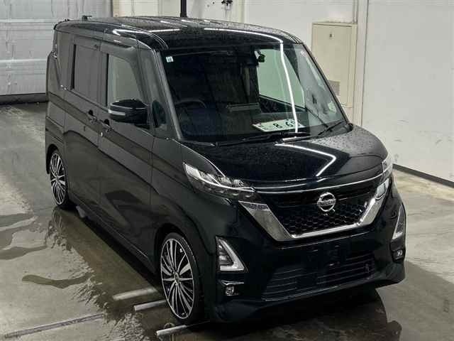 Nissan ROOX 2021 8235119-0
