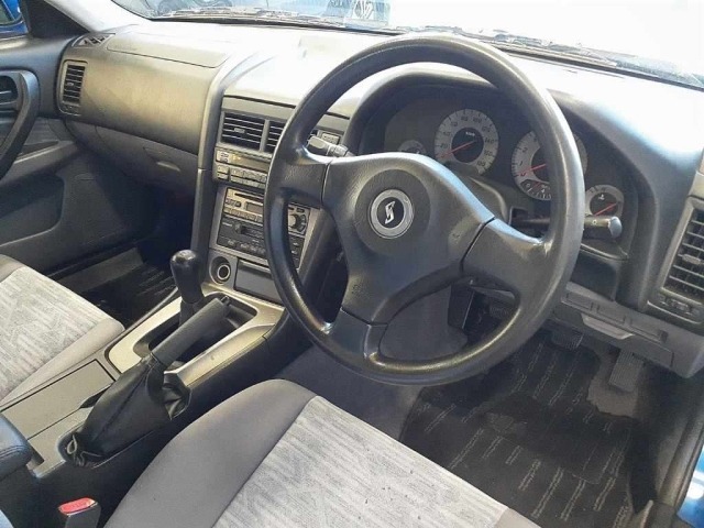 Nissan SKYLINE 2001 8234681-7