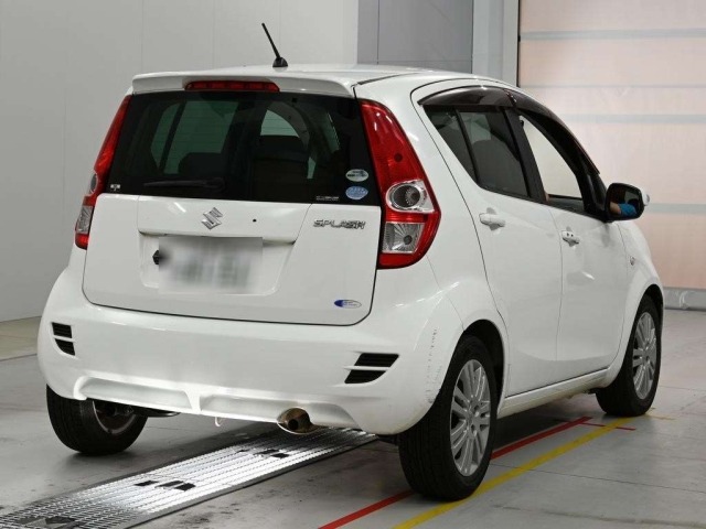 Suzuki SPLASH 2014 8228211-1