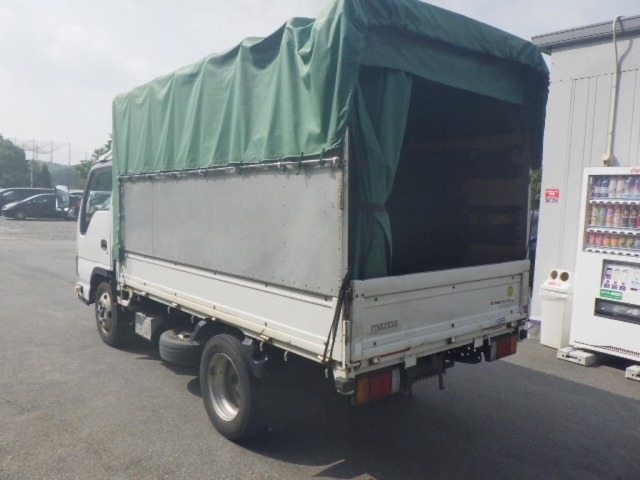 Mazda TITAN 2013 8215559-1