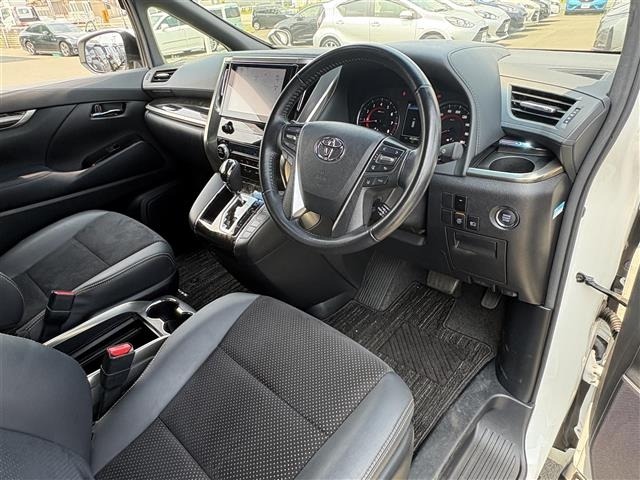 Toyota VELLFIRE 2021 8233257-9