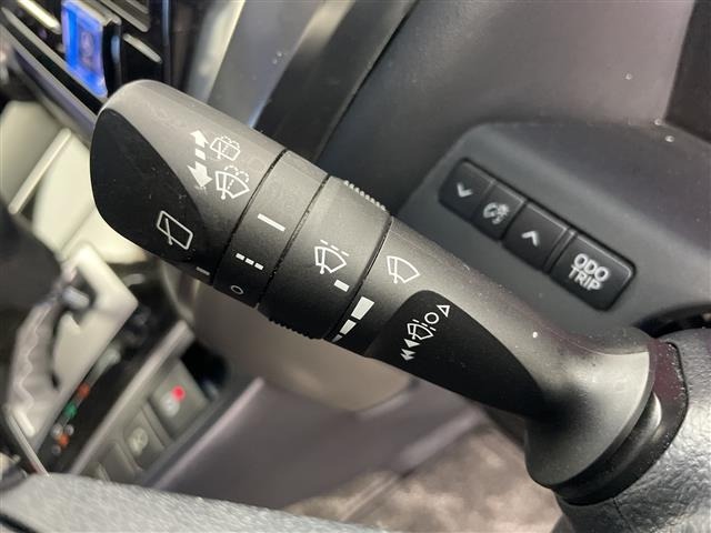 Toyota VELLFIRE 2016 8233312-7