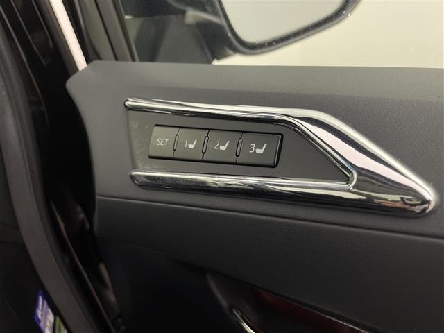 Toyota VELLFIRE 2018 8233318-12