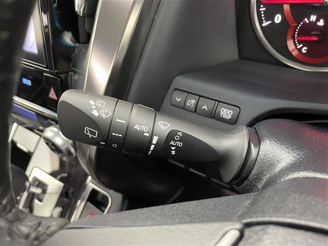 Toyota VELLFIRE 2018 8233318-15