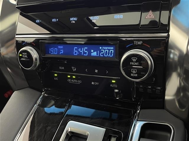 Toyota VELLFIRE 2018 8233318-2