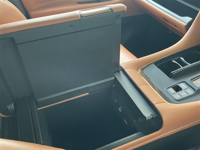 Toyota VELLFIRE 2025 8233354-3