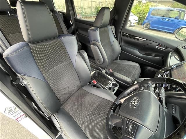 Toyota VELLFIRE 2017 8233371-8