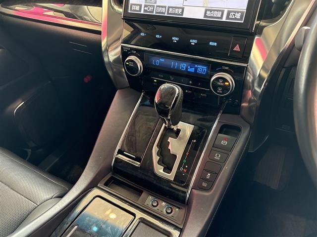 Toyota VELLFIRE 2018 8233375-5
