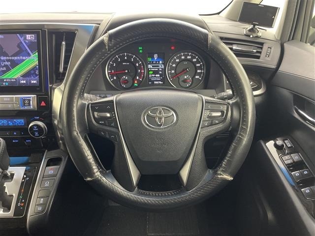 Toyota VELLFIRE 2017 8233382-3