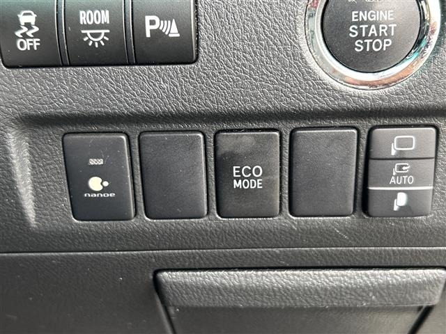 Toyota VELLFIRE 2013 8233383-3