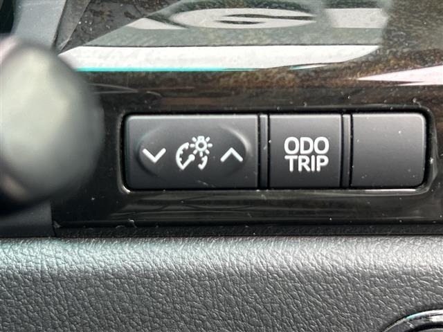 Toyota VELLFIRE 2013 8233383-8