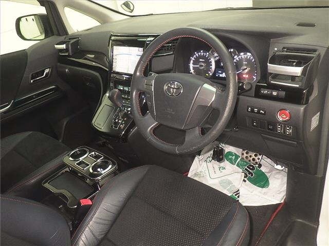 Toyota VELLFIRE 2012 8233443-3
