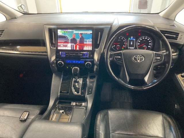 Toyota ALPHARD 2017 8245844-3