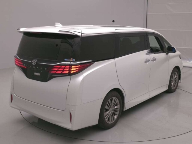 Toyota ALPHARD 2024 8245889-1