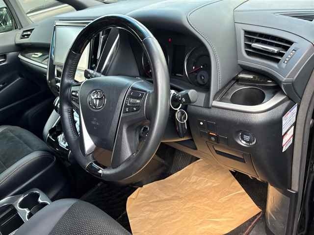 Toyota ALPHARD 2017 8245902-3