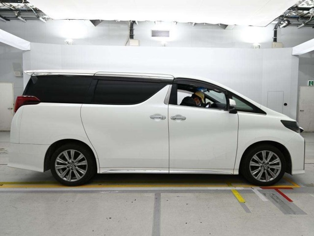 Toyota ALPHARD 2021 8246042-3