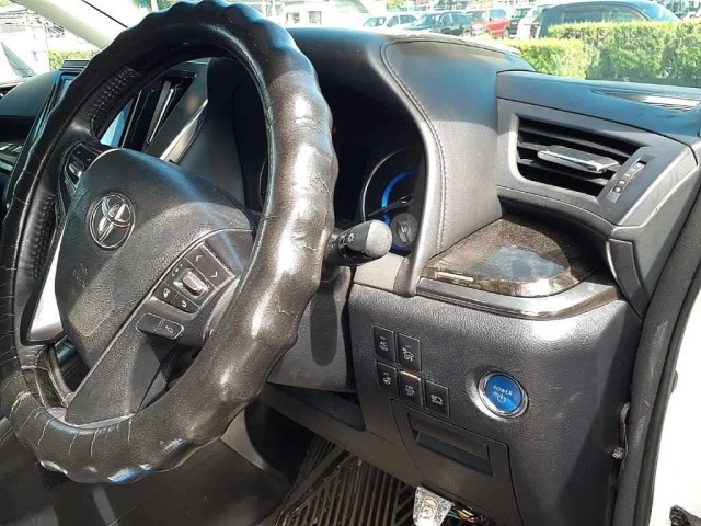 Toyota ALPHARD 2015 8246095-9