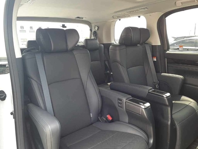 Toyota ALPHARD 2022 8246097-11