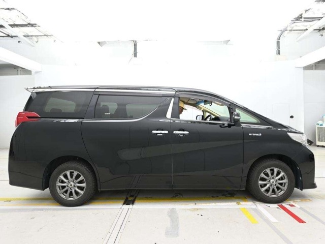 Toyota ALPHARD 2016 8246111-3