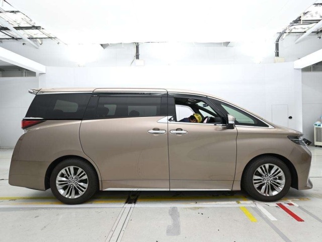 Toyota ALPHARD 2025 8246141-3