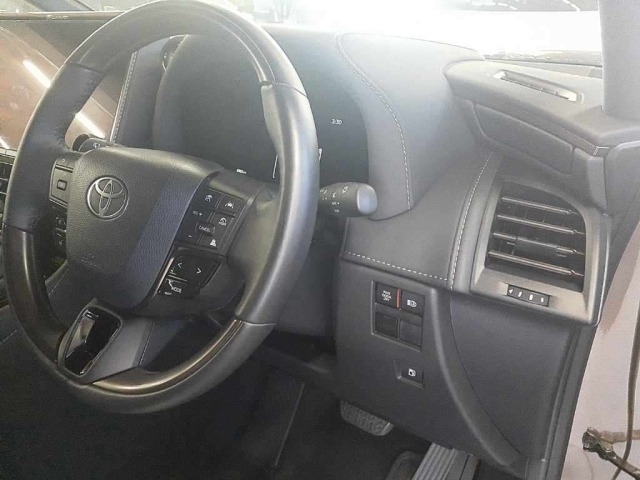 Toyota ALPHARD 2025 8246141-9