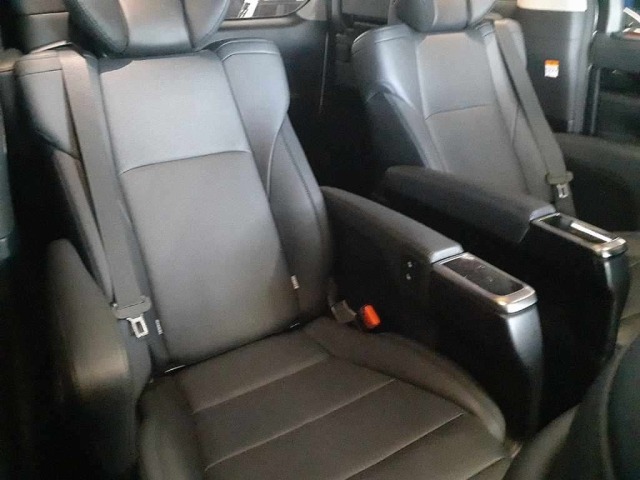 Toyota ALPHARD 2023 8246152-11
