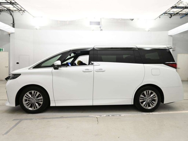 Toyota ALPHARD 2025 8246164-4