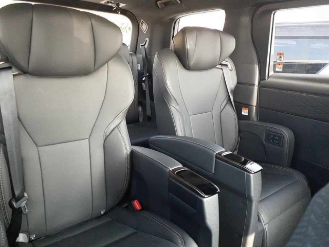 Toyota ALPHARD 2025 8246174-11