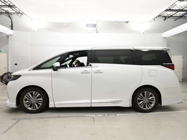 Toyota ALPHARD 2025 8246174-4