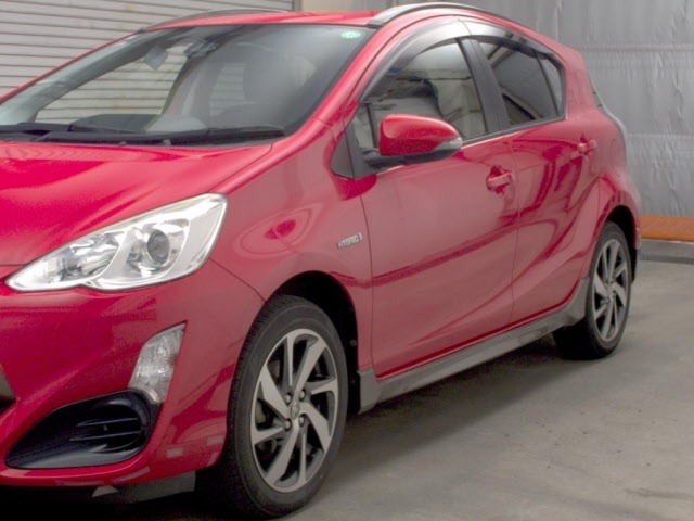 Toyota AQUA 2015 8236977-4