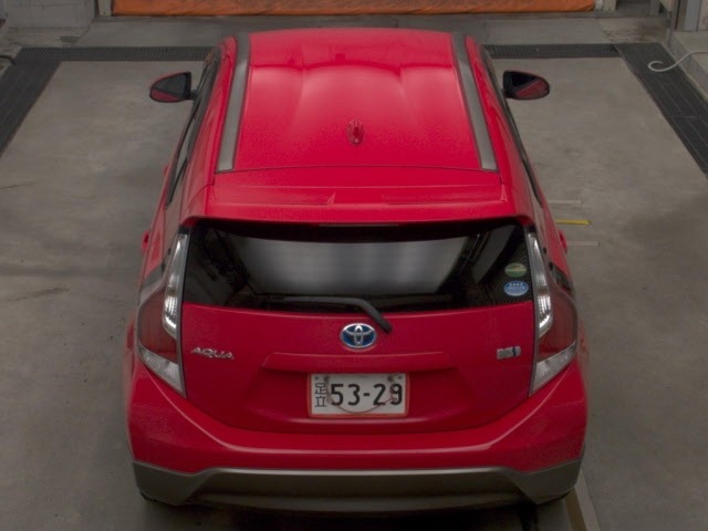 Toyota AQUA 2015 8236977-7