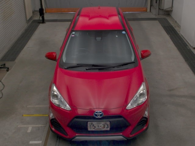 Toyota AQUA 2017 8236979-6