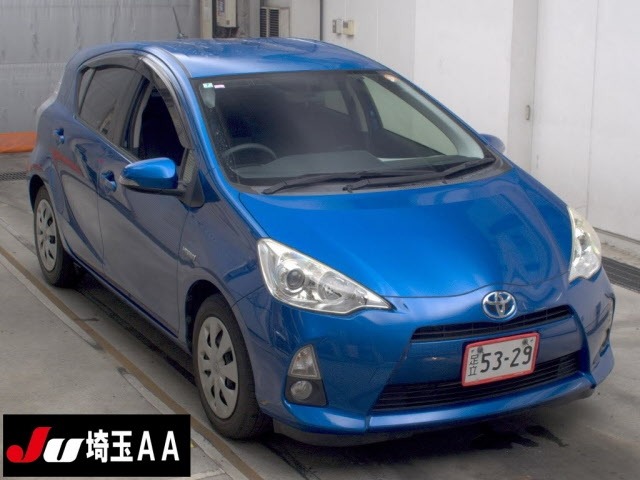 Toyota AQUA 2014 8236980-0