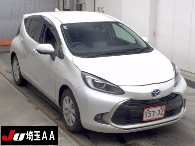 Toyota AQUA 2024 8236981-0