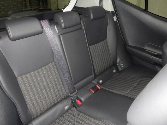 Toyota AQUA 2024 8236981-8
