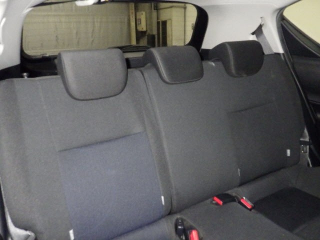 Toyota AQUA 2017 8236982-8