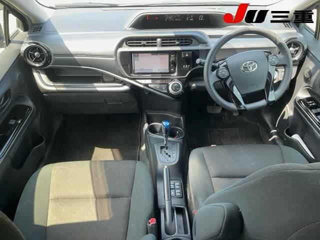 Toyota AQUA 2016 8236986-8