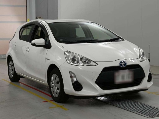Toyota AQUA 2015 8236988-5
