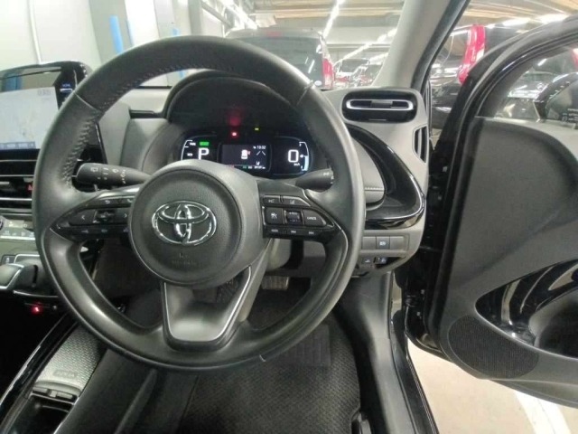 Toyota AQUA 2024 8236989-9